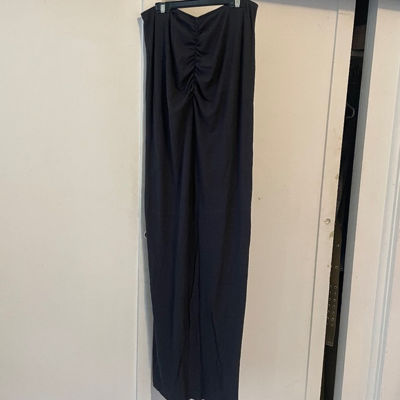 SKIMS Gray soft lounge ruched maxi skirt - Picture 4 of 5